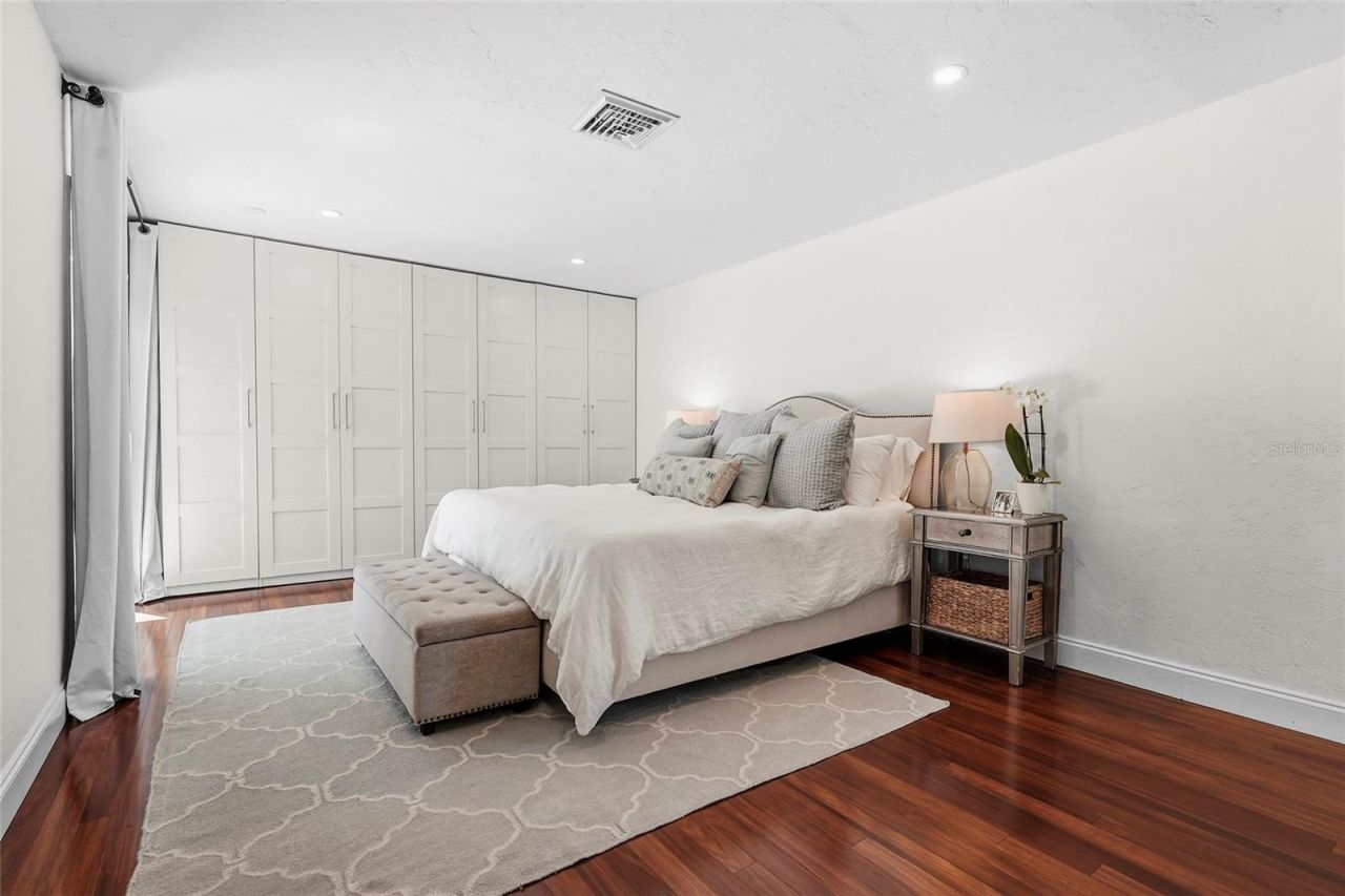 1920 Wisteria Street, Sarasota, FL 34239 Photo