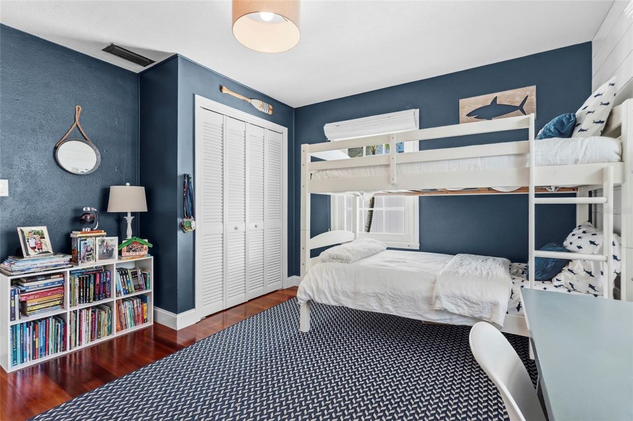 1920 Wisteria Street, Sarasota, FL 34239 Photo