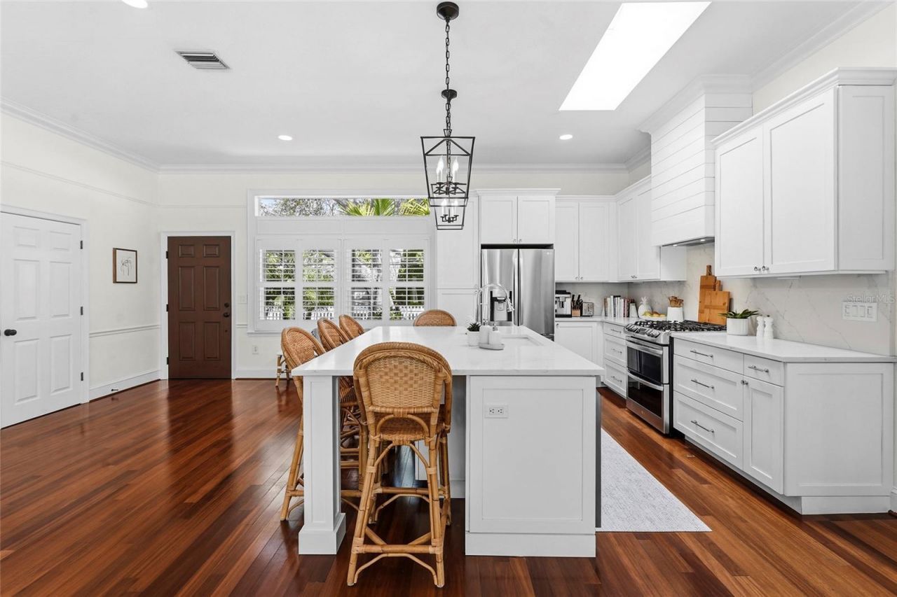 1920 Wisteria Street, Sarasota, FL 34239 Photo