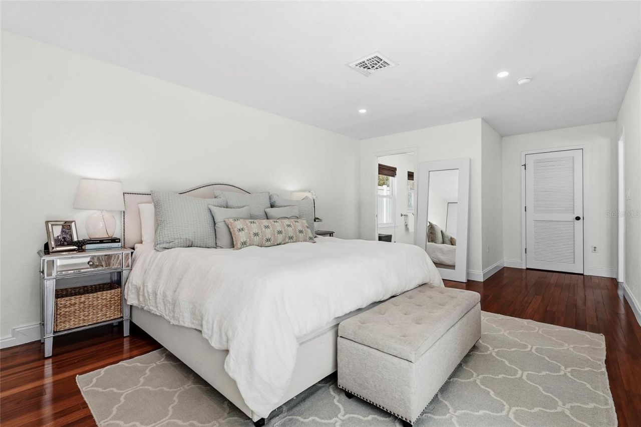 1920 Wisteria Street, Sarasota, FL 34239 Photo