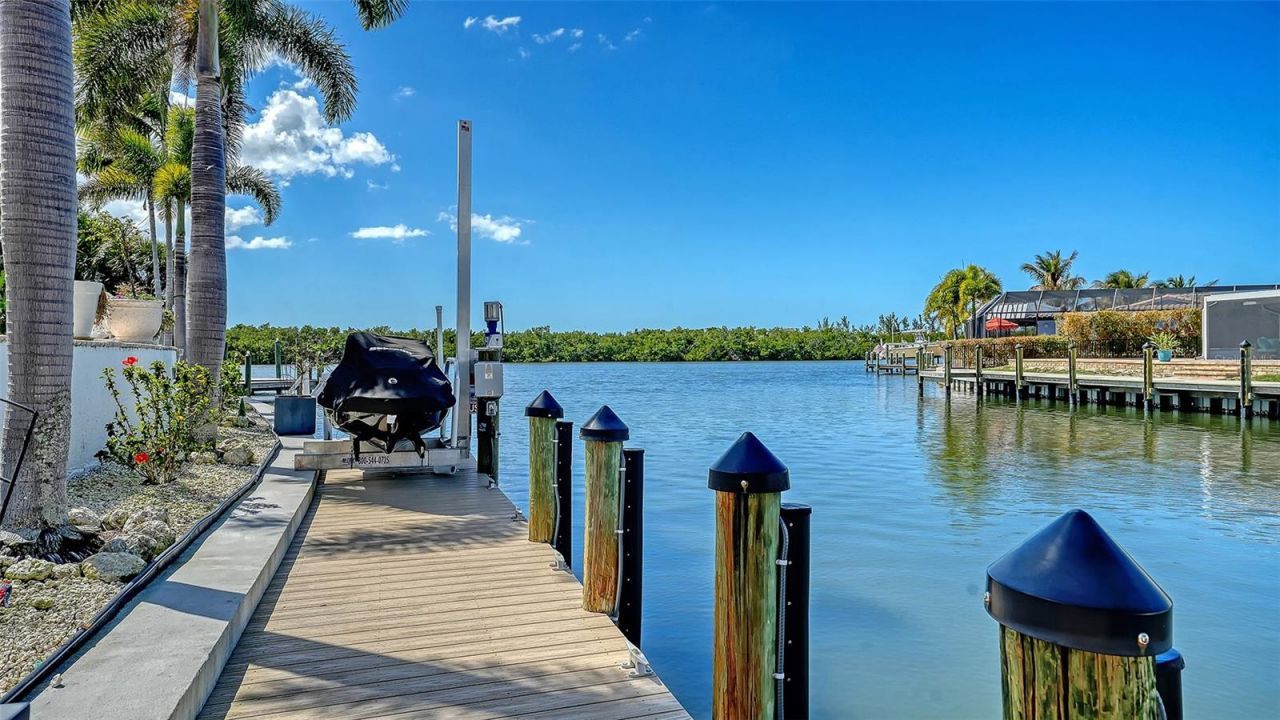 10432 Spoonbill Road W, Bradenton, FL 34209 Photo