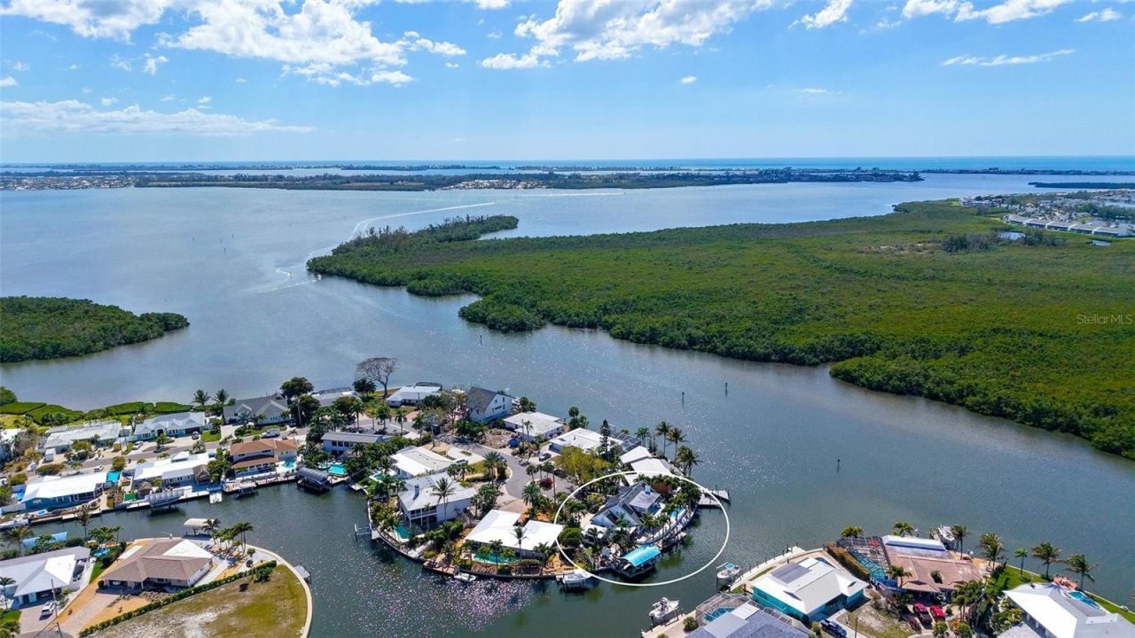 10432 Spoonbill Road W, Bradenton, FL 34209 Photo