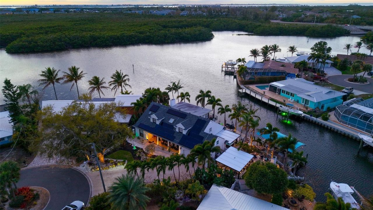 10432 Spoonbill Road W, Bradenton, FL 34209 Photo