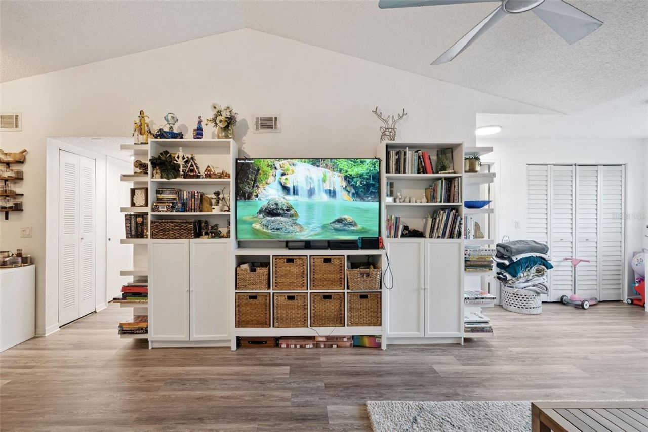 4642 Commander Drive , Unit 938, Orlando, FL 32822 Photo