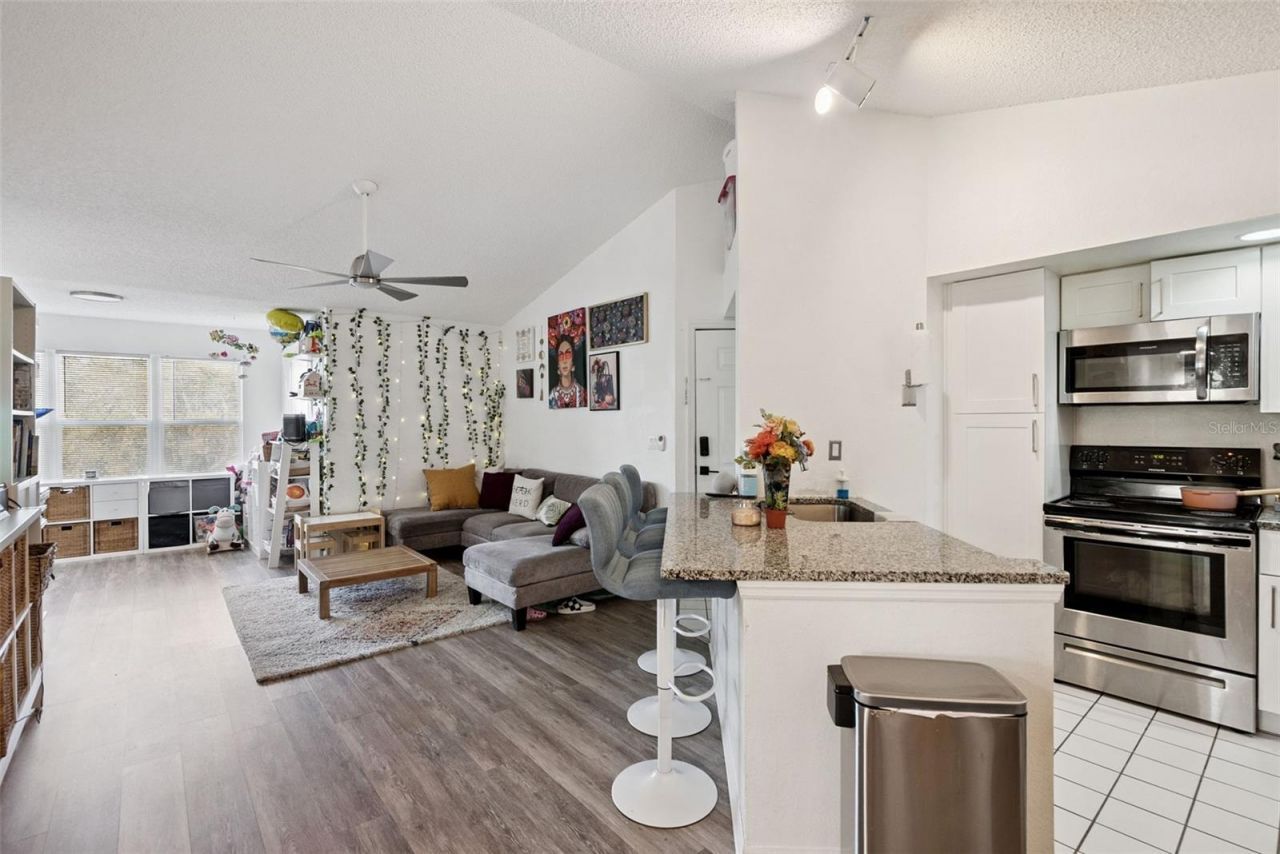 4642 Commander Drive , Unit 938, Orlando, FL 32822 Photo