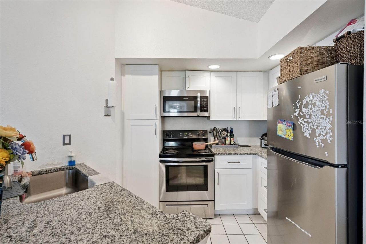 4642 Commander Drive , Unit 938, Orlando, FL 32822 Photo