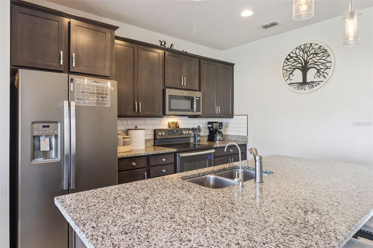 252 Summershore Drive , Auburndale, FL 33823 Photo