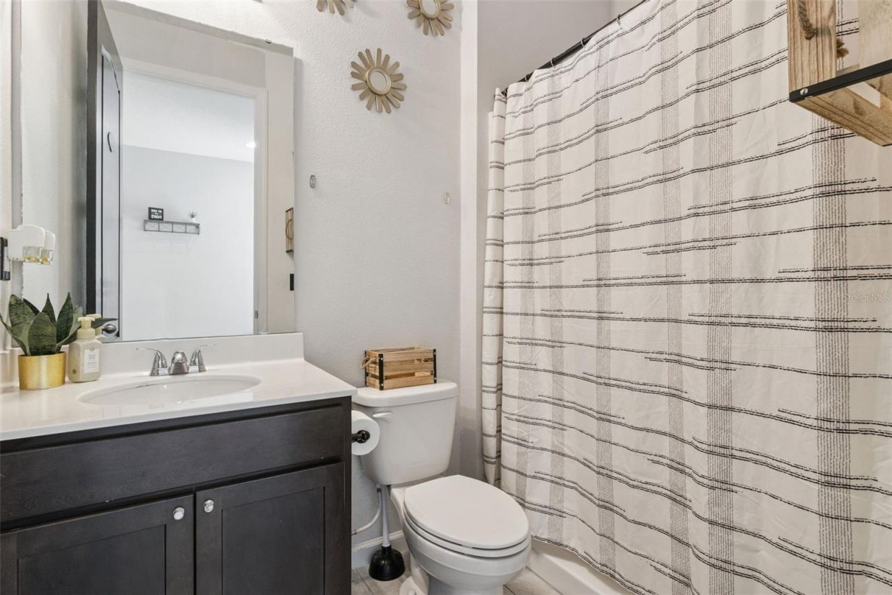 252 Summershore Drive , Auburndale, FL 33823 Photo