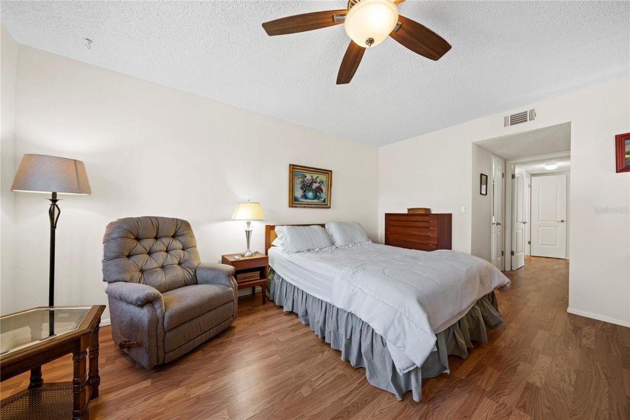 4910 Bay Street Ne, Unit 311, Saint Petersburg, FL 33703 Photo