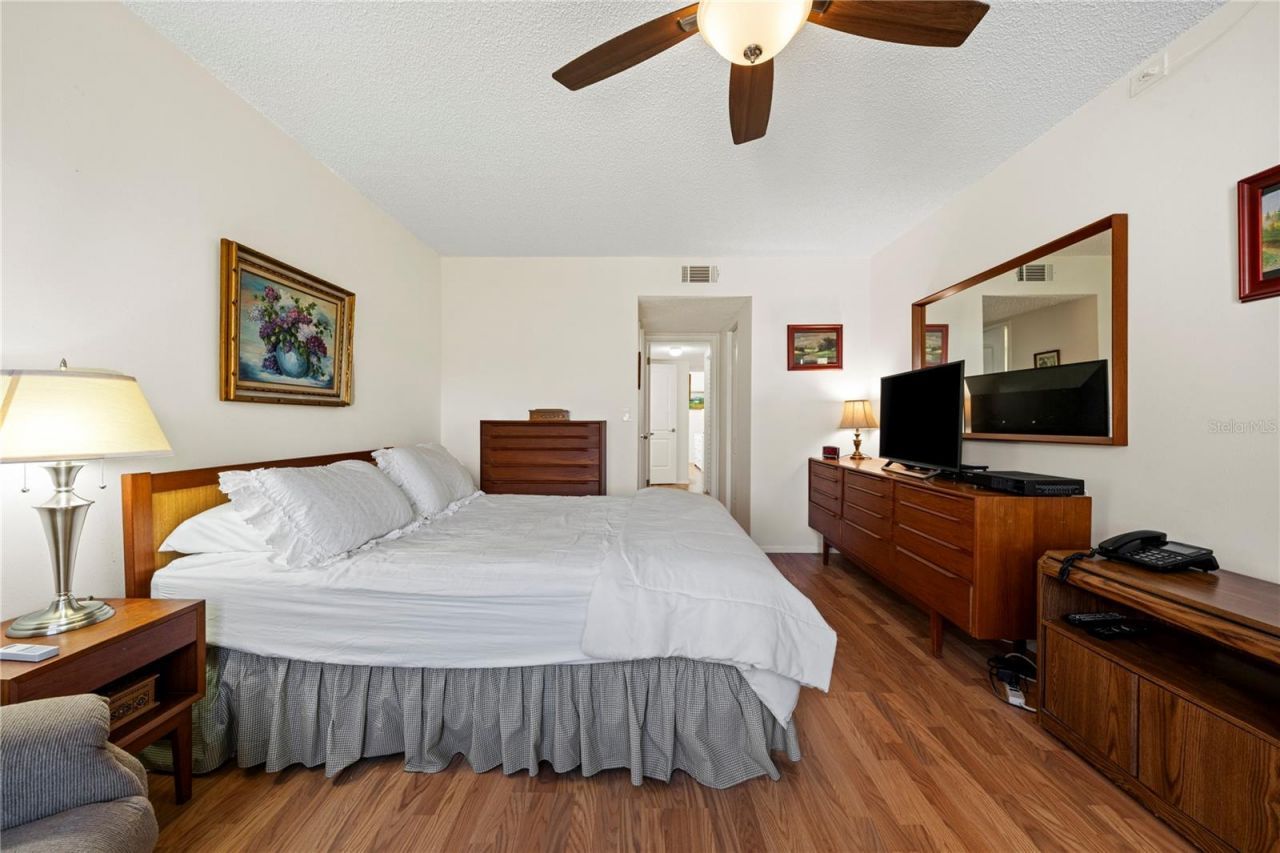 4910 Bay Street Ne, Unit 311, Saint Petersburg, FL 33703 Photo