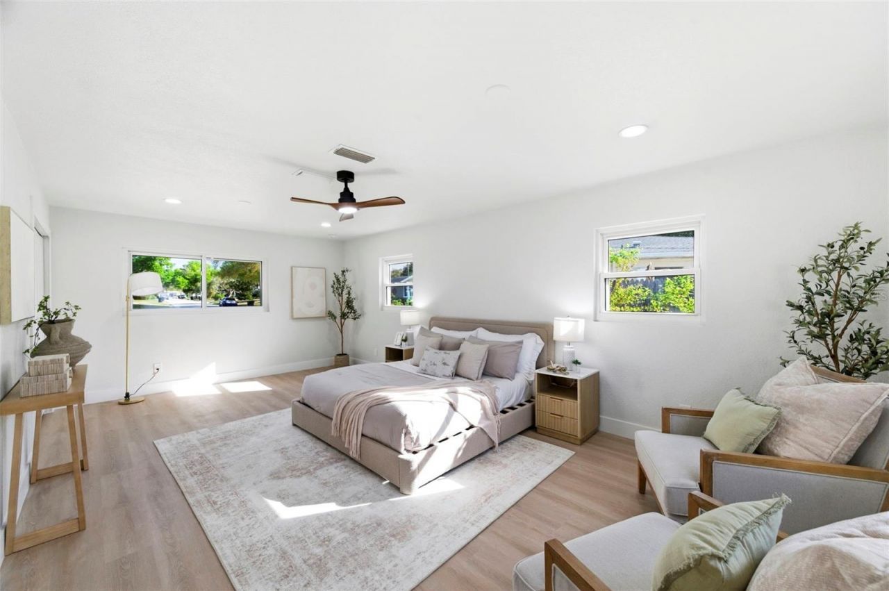 5220 27th Avenue N, Saint Petersburg, FL 33710 Photo