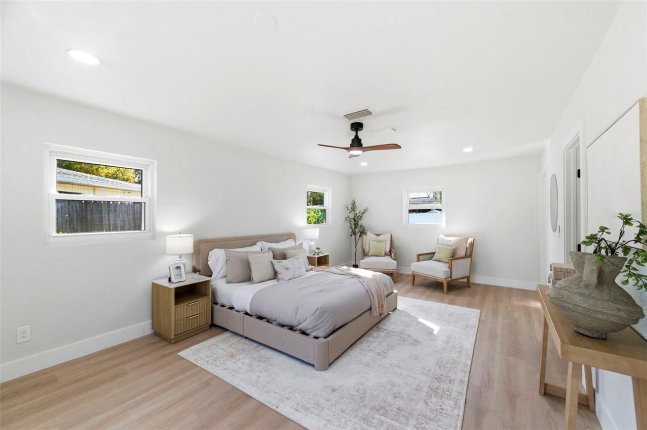 5220 27th Avenue N, Saint Petersburg, FL 33710 Photo