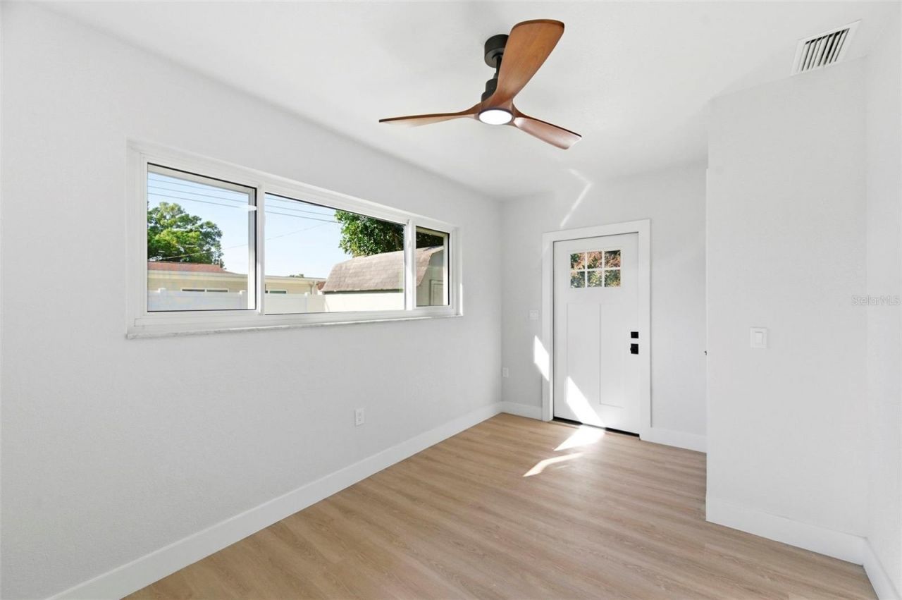 5220 27th Avenue N, Saint Petersburg, FL 33710 Photo