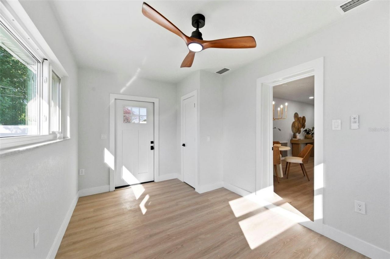 5220 27th Avenue N, Saint Petersburg, FL 33710 Photo