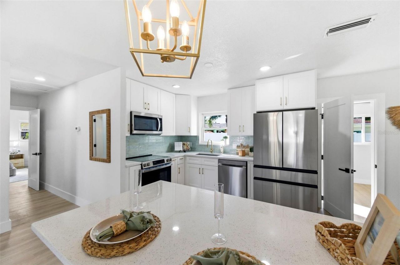 5220 27th Avenue N, Saint Petersburg, FL 33710 Photo