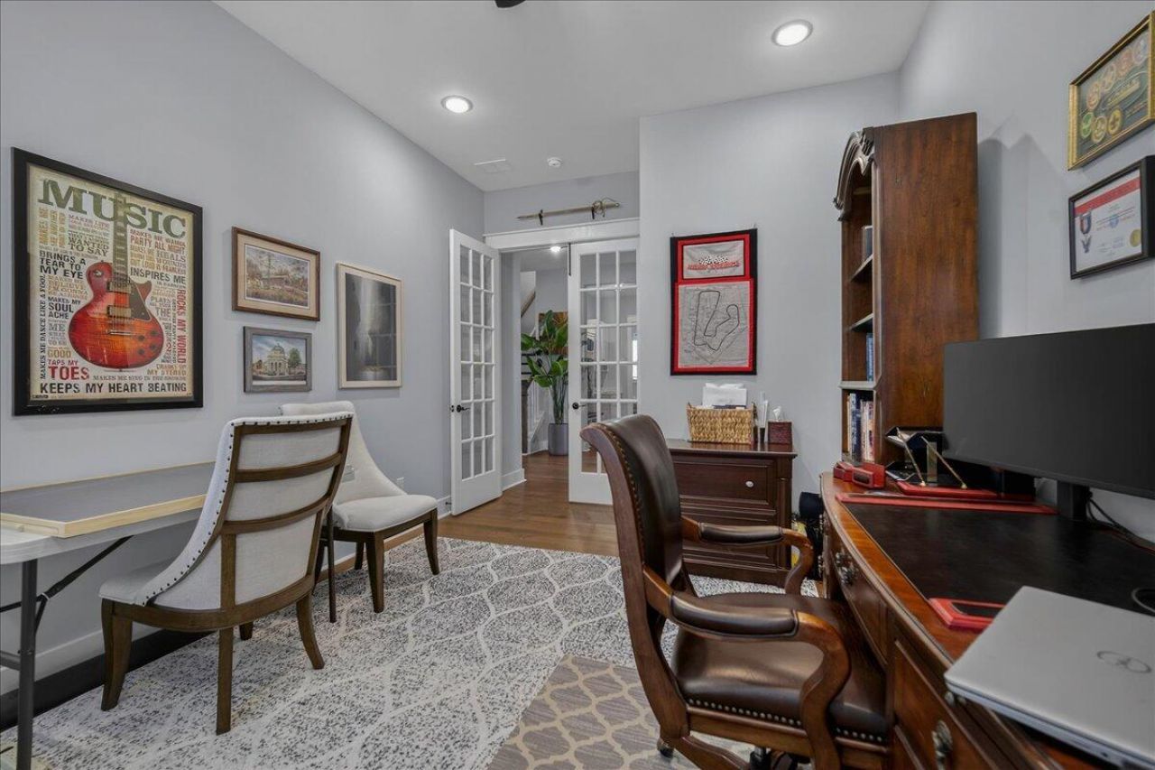 546 Marsh Cove Circle Photo 13