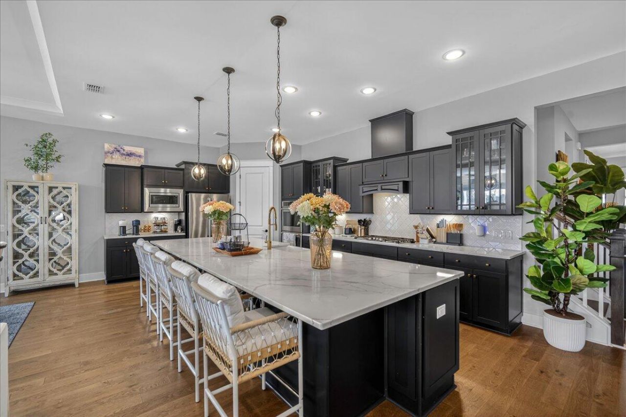 546 Marsh Cove Circle Photo 17