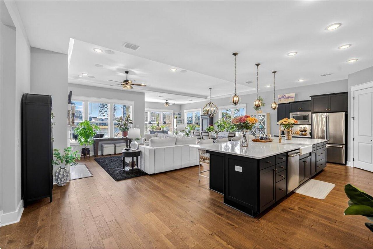 546 Marsh Cove Circle Photo 22