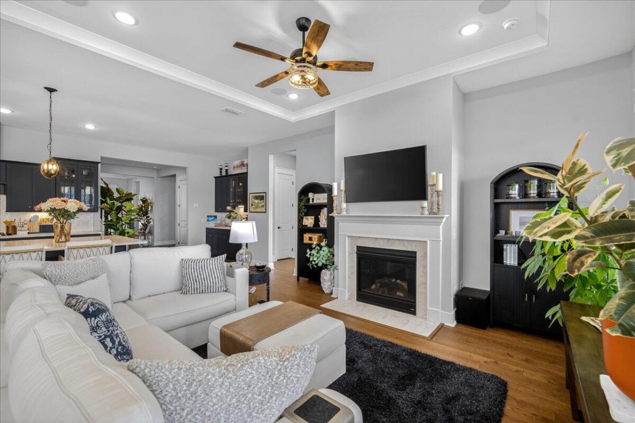 546 Marsh Cove Circle Photo 24