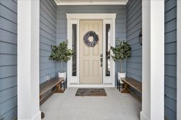 546 Marsh Cove Circle photo 4