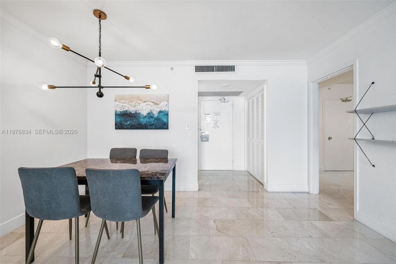 5101 Collins Ave, Unit 11L, Miami Beach, FL 33140 Photo