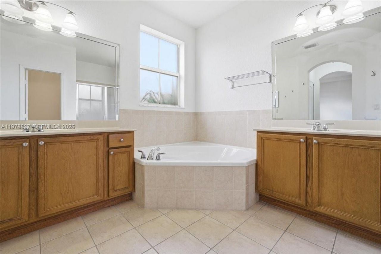 8730 NW 110th Ave , Doral, FL 33178 Photo