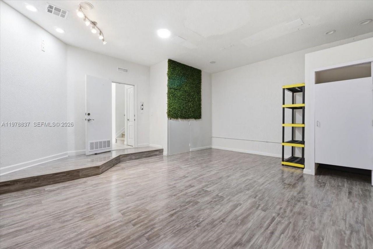 8730 NW 110th Ave , Doral, FL 33178 Photo