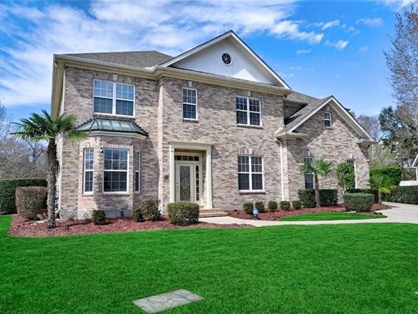 92 PINEHURST Drive, New Orleans, LA 70131