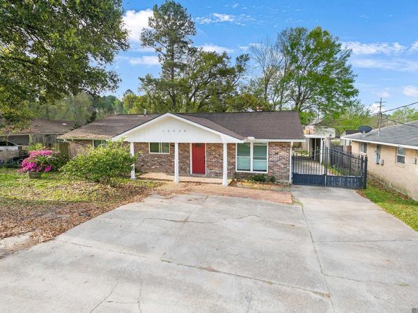 15530 Tiger Bend Rd, Baton Rouge, LA 70817