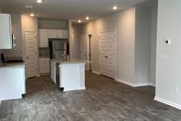 125 Hoffman Park Dr. photo 4