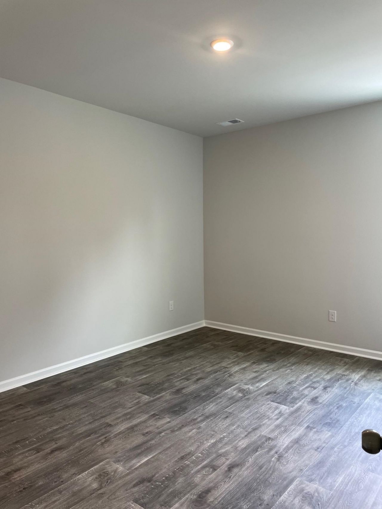 125 Hoffman Park Dr. Photo 7