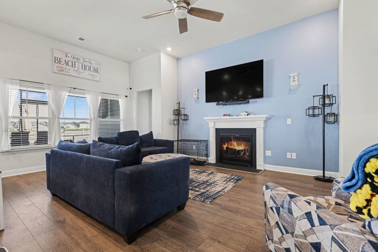 746 Harrison Mill St. Photo 15