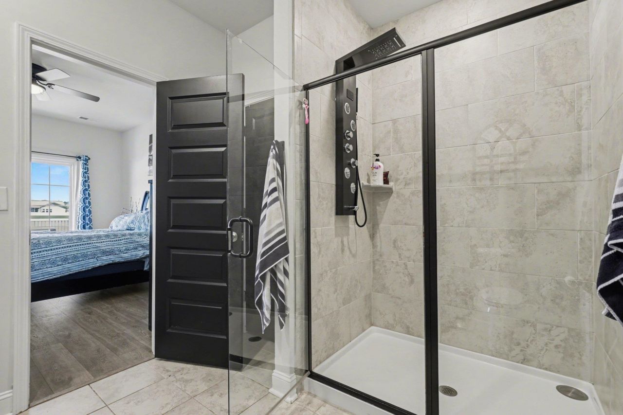 746 Harrison Mill St. Photo 26