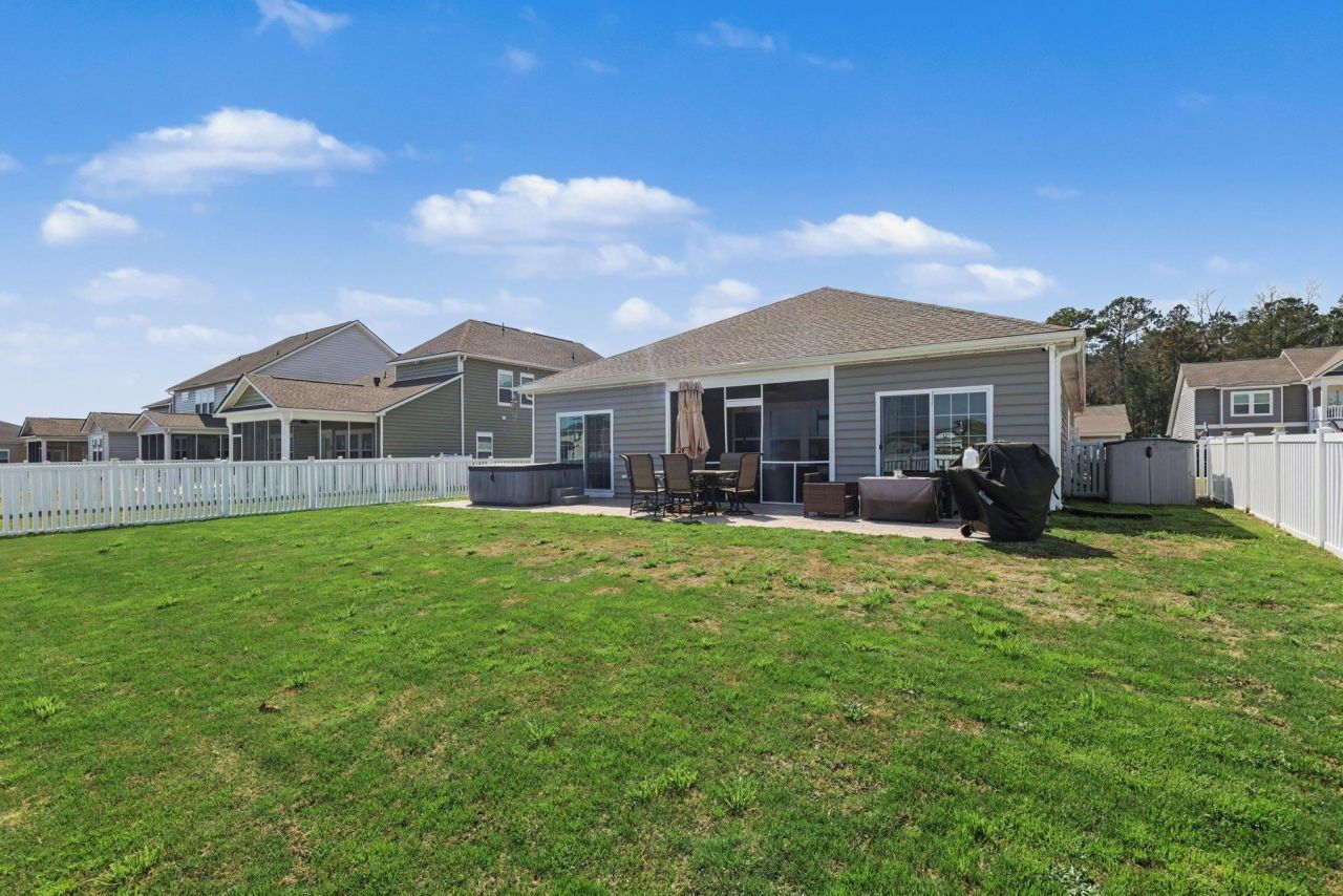 746 Harrison Mill St. Photo 31