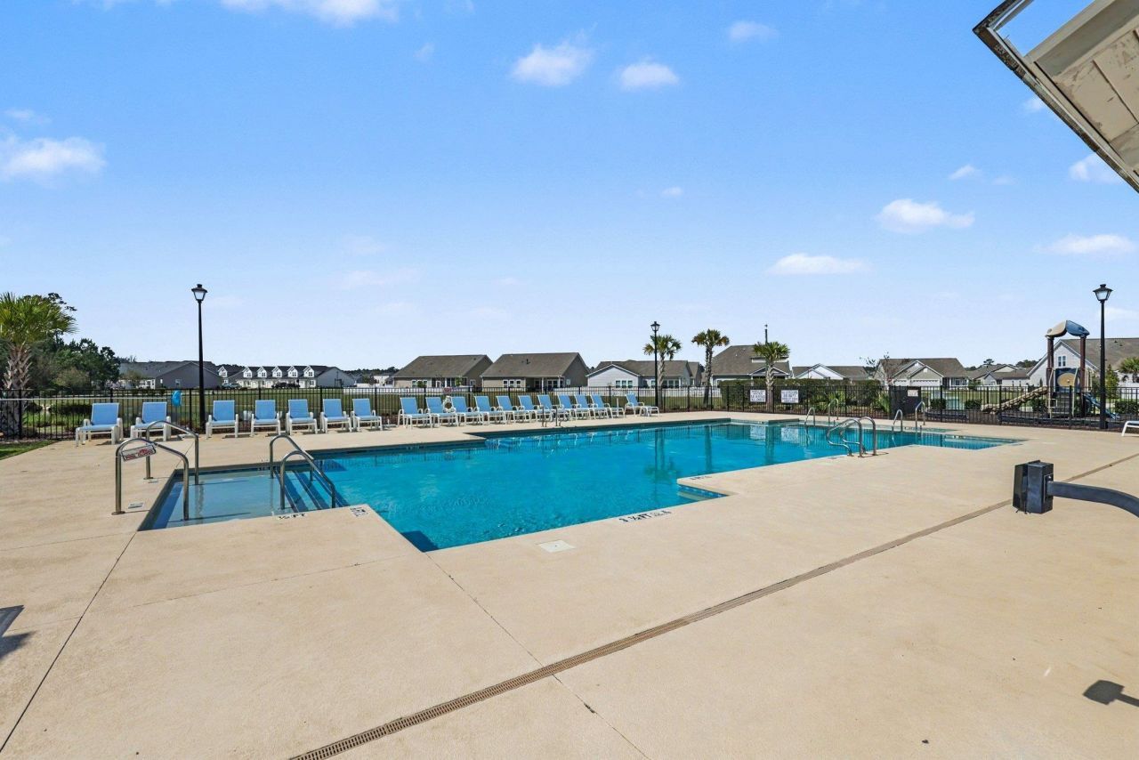 746 Harrison Mill St. Photo 36