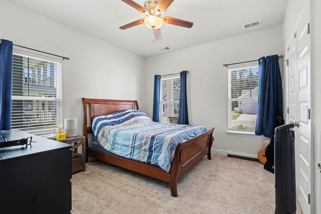 746 Harrison Mill St. Photo 9