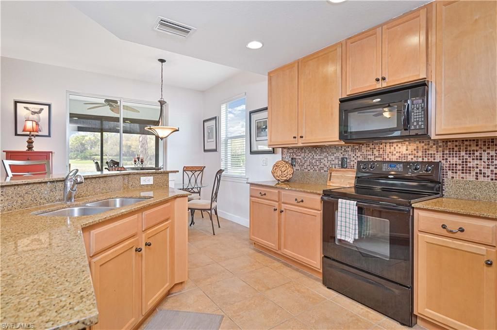 12924 New Market St, Unit 102, Fort Myers, FL 33913 Photo