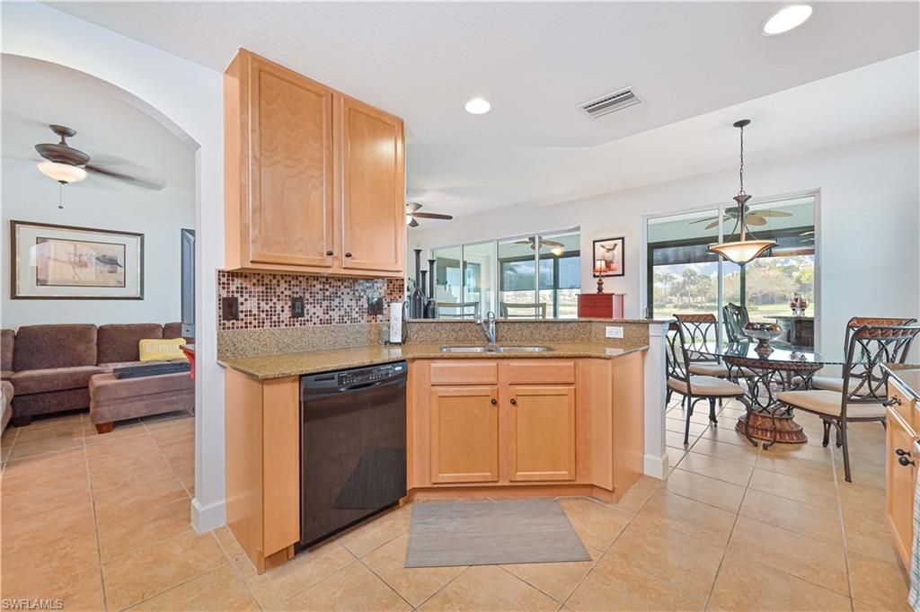 12924 New Market St, Unit 102, Fort Myers, FL 33913 Photo