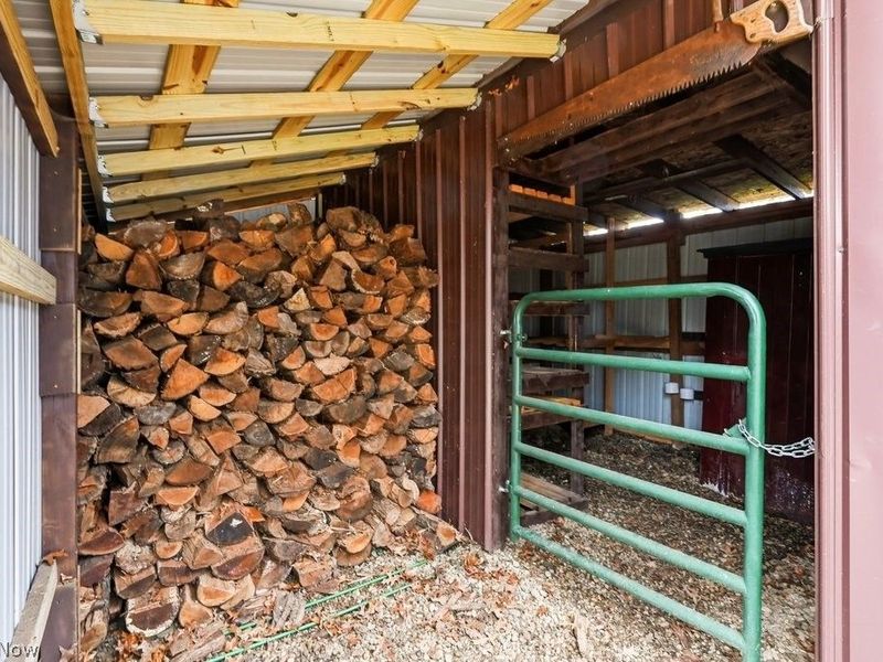 121 Meadowridge Road, Mogadore, OH 44260 Photo 12