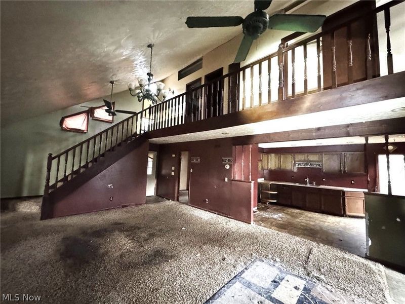 710 Russell Street, Newton Falls, OH 44444 Photo 2