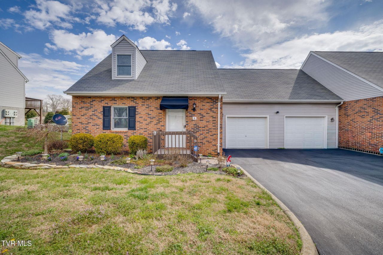 2700 Indian Ridge Road, Unit 4, Johnson City, TN 37604 Main Photo