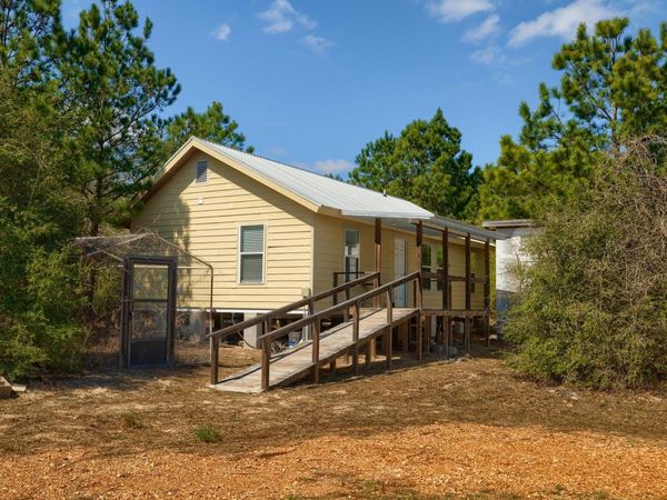 270 Kelley RD W, Bastrop, TX 78602