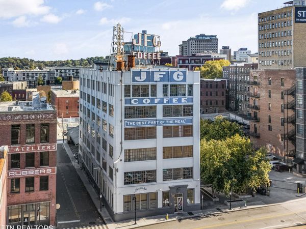 200 W Jackson Ave, Knoxville, TN 37902