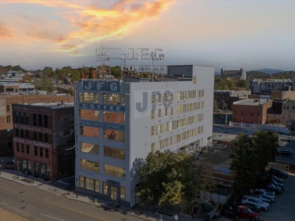 200 W Jackson Ave, Knoxville, TN 37902