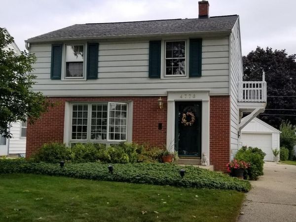 4776 N Hollywood Ave, Whitefish Bay, WI 53211