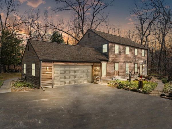 814 Tipperary Ln, Erin, WI 53027