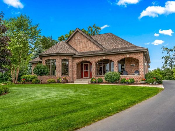 180 Monastery Hill Dr, Lac La Belle, WI 53066