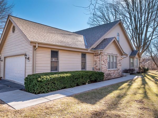 6780 N Melissa Ct, Unit 4, Glendale, WI 53209