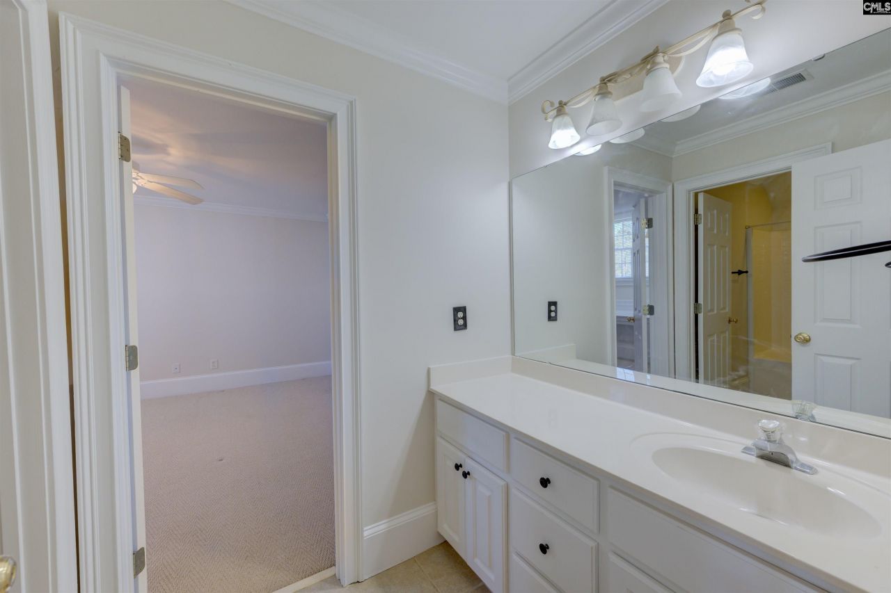 323 Regatta Road Photo 26