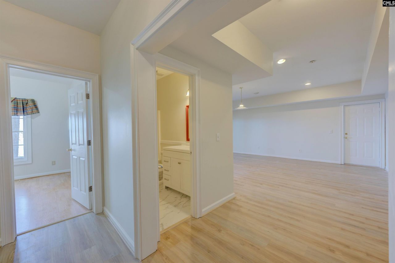 323 Regatta Road Photo 31